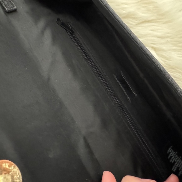 Black glitter clutch with hold chain - Picture 4 of 5